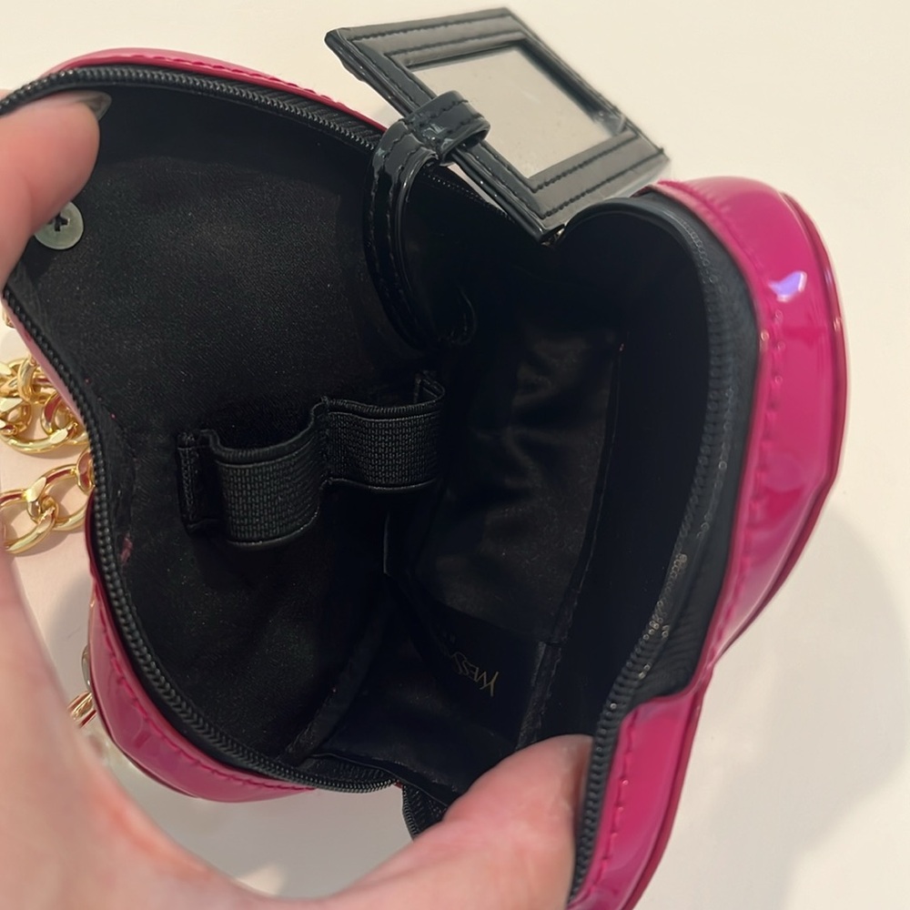 YSL Yves Saint Laurent Beauté Pink Patent Heart Lipstick Holder - Picture 7 of 9